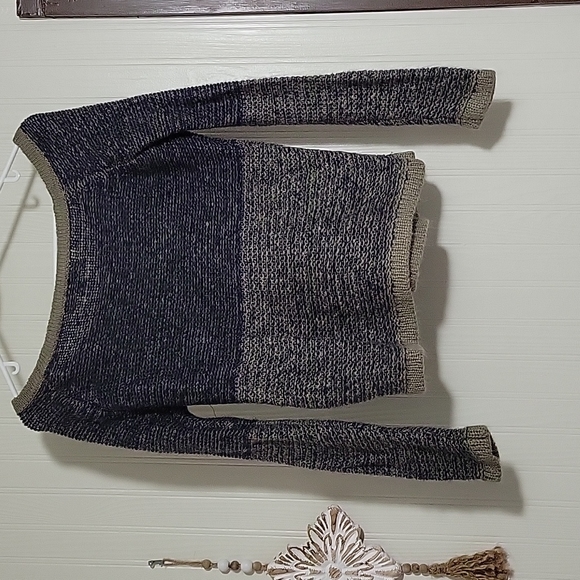 Love blind Sweater - Picture 3 of 3